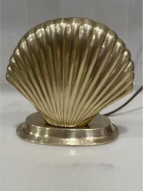 1980s Hollywood Regency Brass Clam Shell TV Lamp Night Light